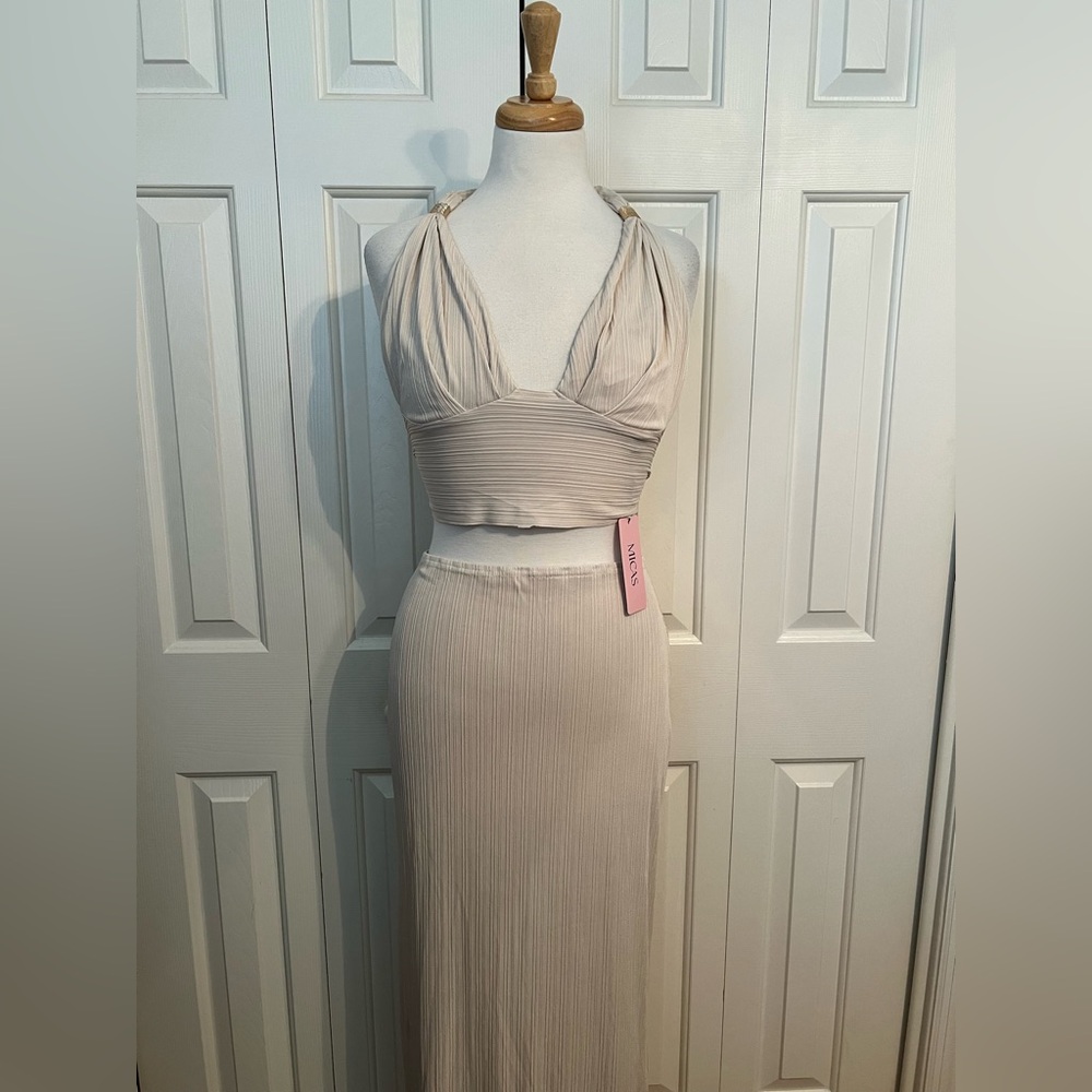 NWT Mica’s two piece skirt set Size Large - Picture 3 of 9